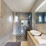 Climatisee Avec Piscine Privee Et 3 Parentales A 10 Min A Pied Vila
