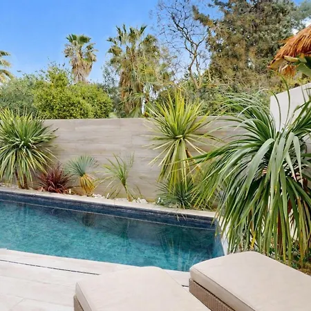 Climatisée Avec Piscine Privée Et 3 Parentales à 10 Min à Pied *